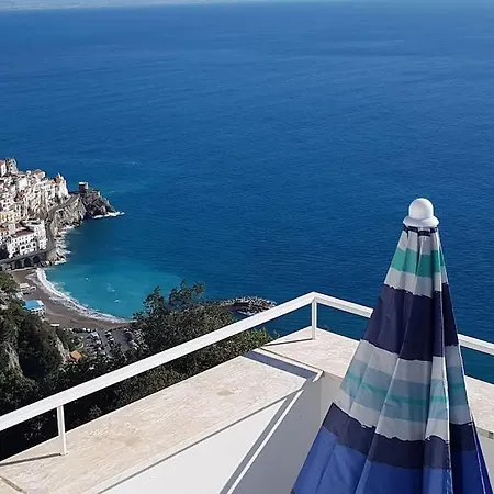 Casa Vacanze La Rosa Del Mare Amalfi Exterior photo